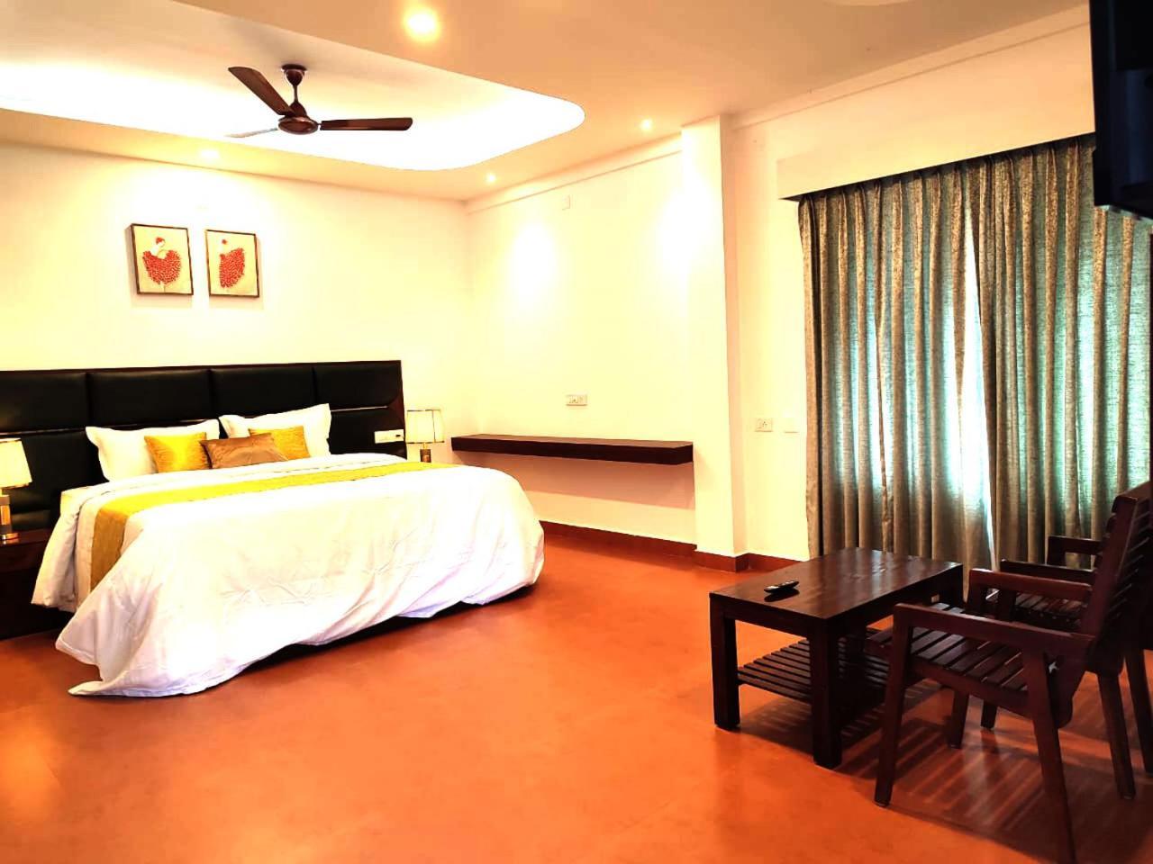 Tea & Sky Munnar Apartment Exterior photo